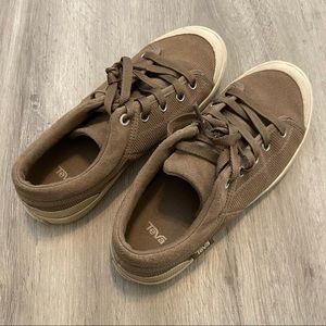 Teva Tennis Shoes Size 6